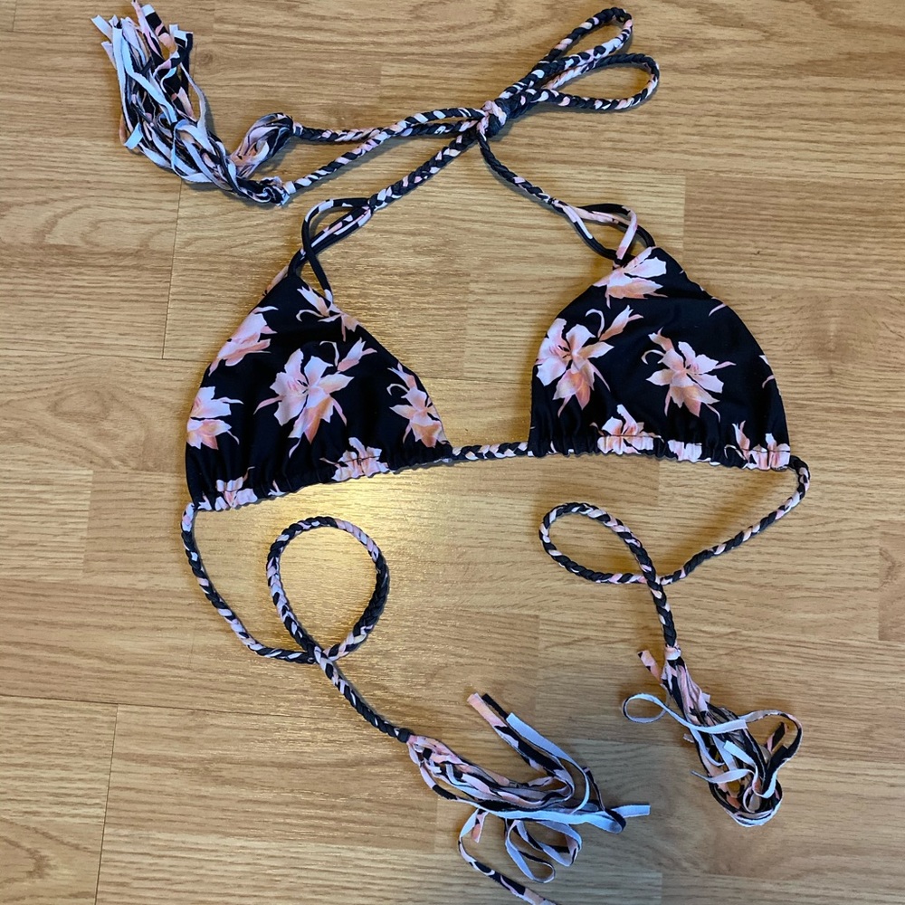 Acacia swimwear top
